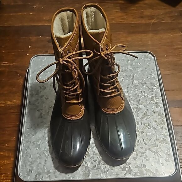 JBU Maplewood Duck Boots 9 - Picture 1 of 7